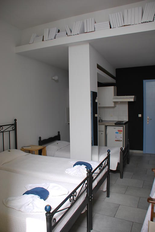 Oikeion Aparthotel Ermoupoli Phòng bức ảnh