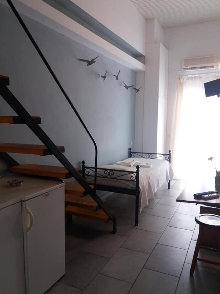 Oikeion Aparthotel Ermoupoli Ngoại thất bức ảnh