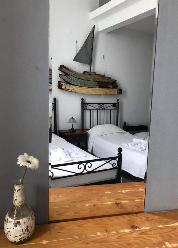 Oikeion Aparthotel Ermoupoli Ngoại thất bức ảnh