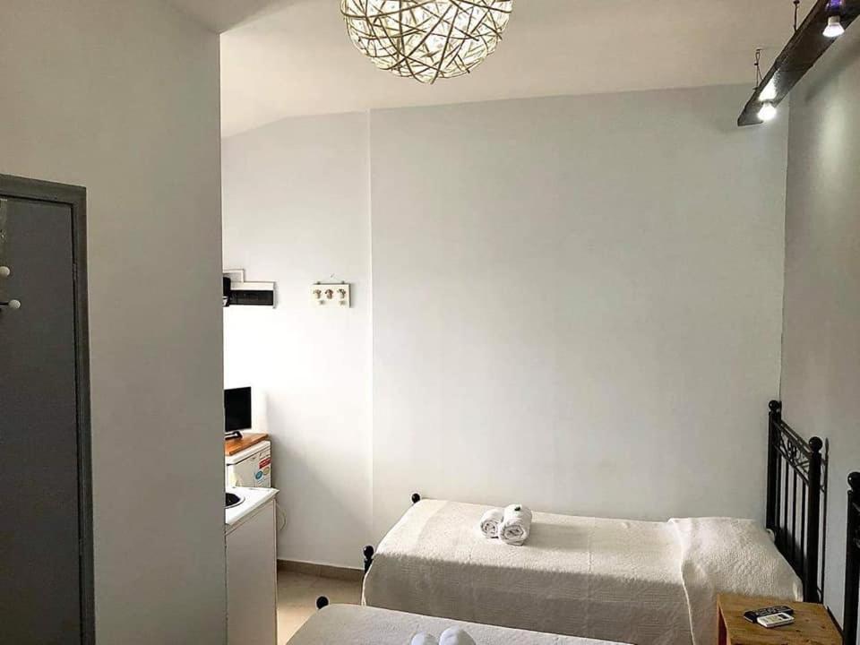 Oikeion Aparthotel Ermoupoli Ngoại thất bức ảnh