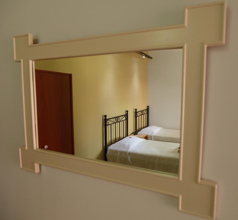 Oikeion Aparthotel Ermoupoli Ngoại thất bức ảnh