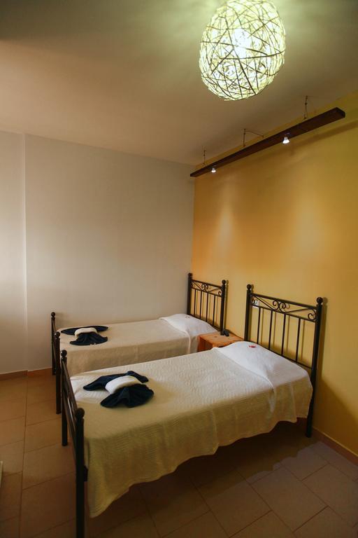 Oikeion Aparthotel Ermoupoli Phòng bức ảnh